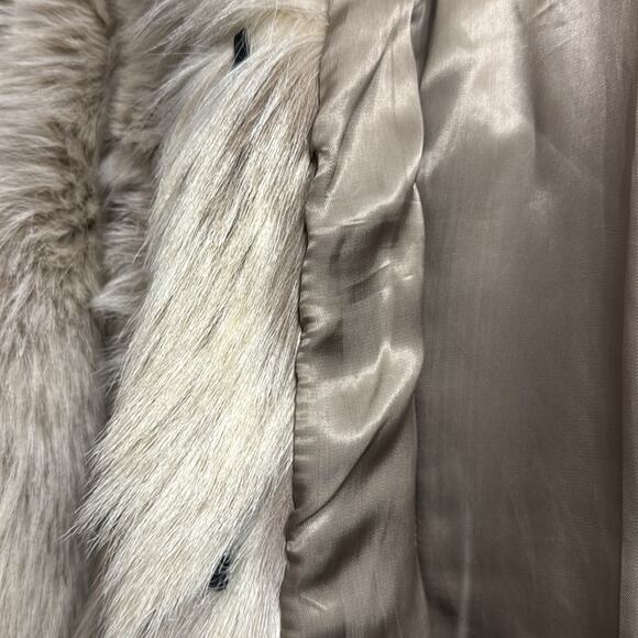 Dino Rocco Vintage Goat Fur Coat in White Cream - Picture 5 of 9